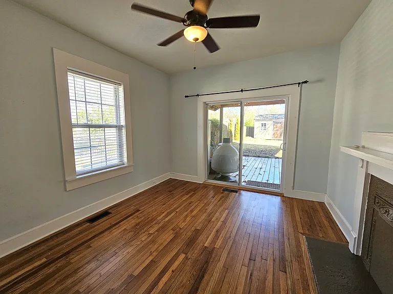 23 McAdoo Ave — Photo 32