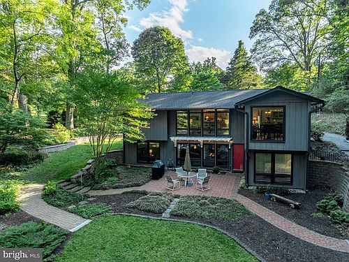112 The Colony Photo 1