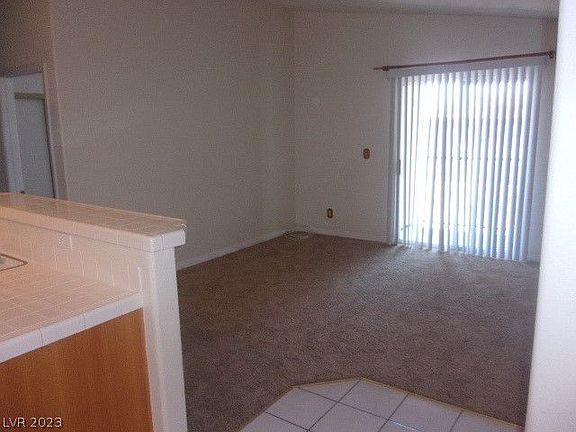 4th image of 2110 N Los Feliz St Unit 2012