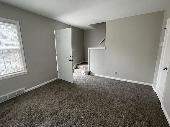 3rd image of 7427 Arleta Blvd