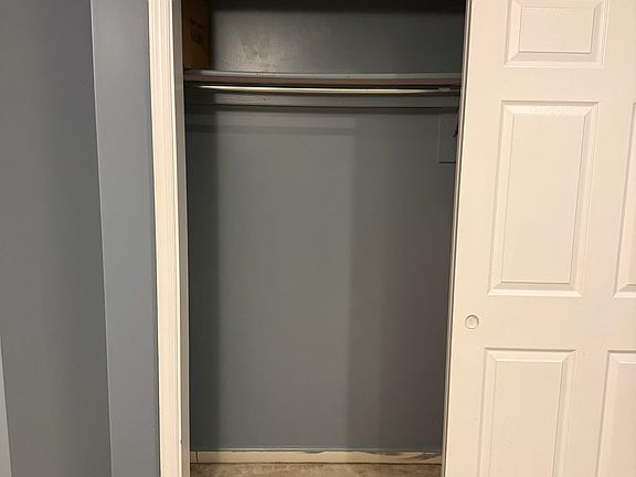 4th image of 4009 Washington Dr