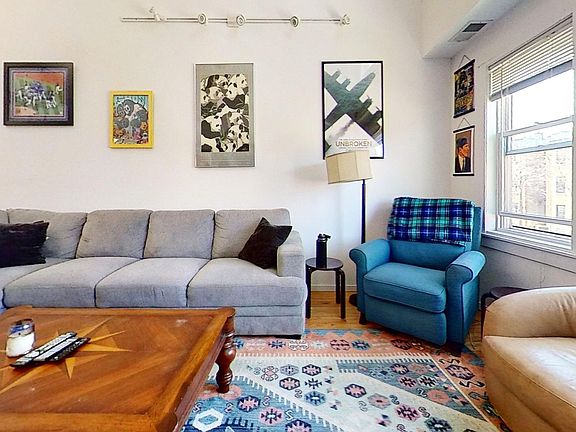 2nd image of 2947 N Racine Ave #2