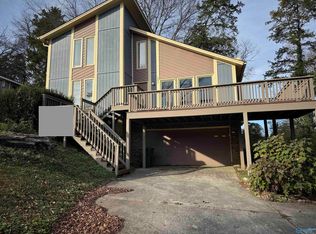 3643 N Crestview Dr NW, Huntsville, AL 35816