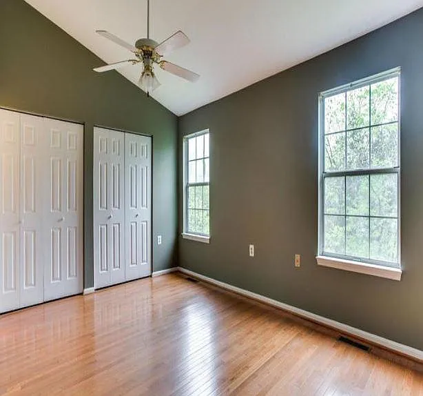 7803 Brookview Ct — Photo 18