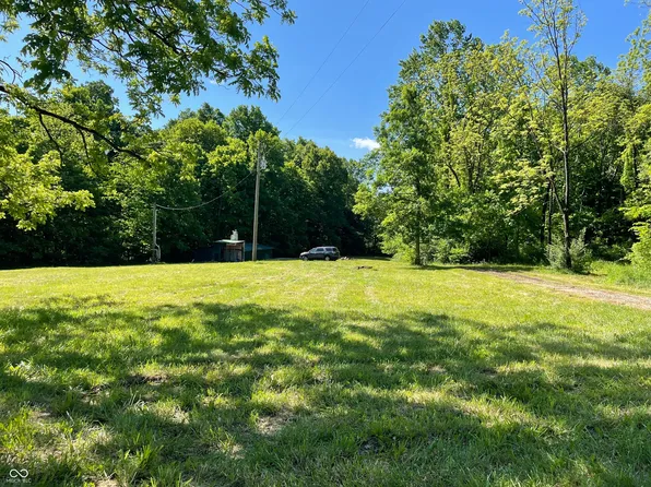 6585 W Big Hurricane Rd, Martinsville, IN 46151