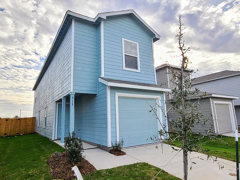 919 Blue Heron Dr — Photo 28