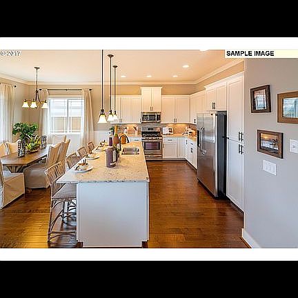 3rd image of 17384 Sw Clementine St.