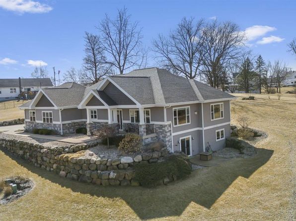 301 Church Street, Barneveld, WI 53507