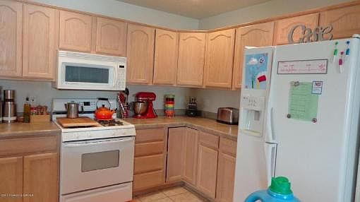 4th image of 4925 Leslie Pl