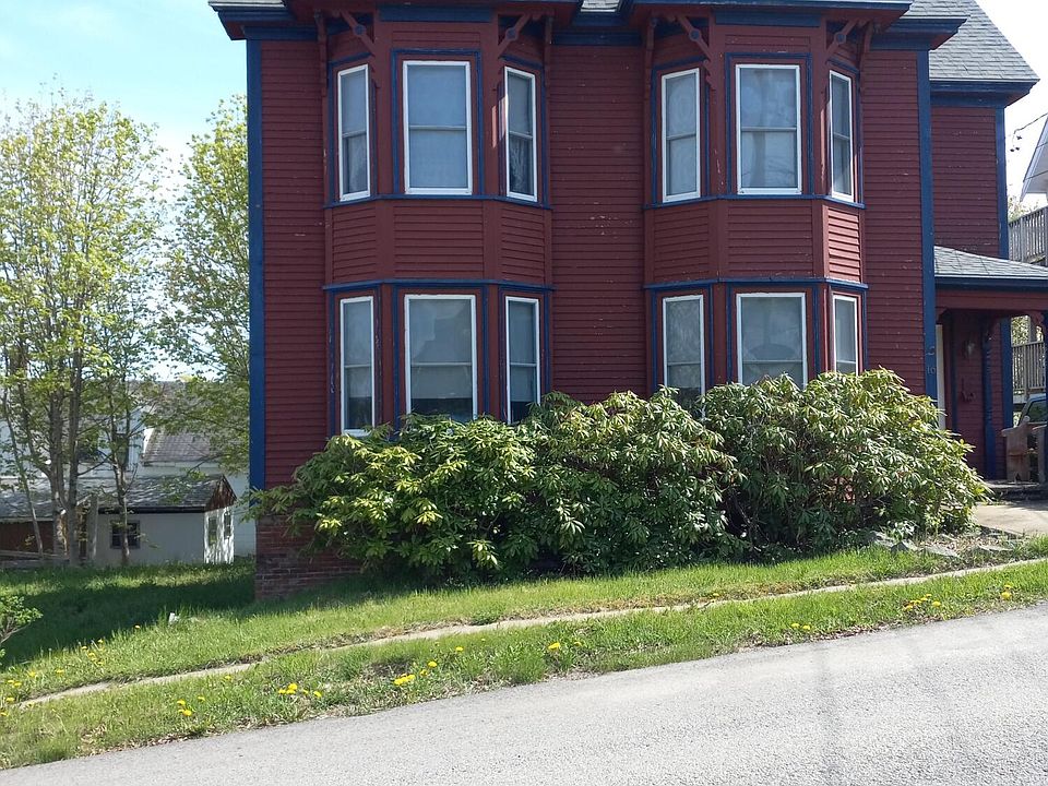 16 School St, Lubec, ME 04652 MLS 1565740 Zillow