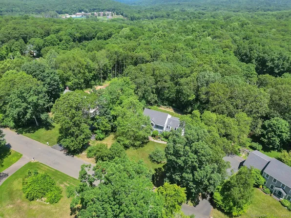 25 Thorne Wood Road, Haddam, CT 06441