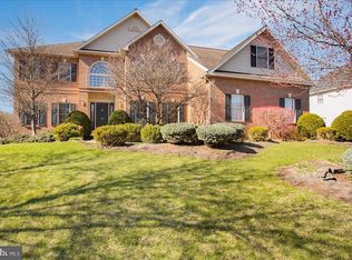 10 Carmina Dr, Sinking Spring, PA 19608