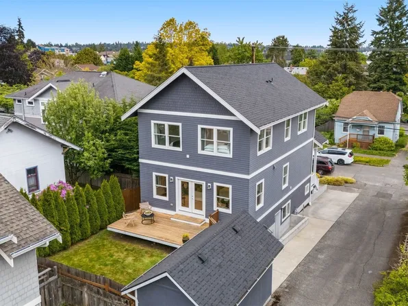 6715 Fremont Avenue N, Seattle, WA 98103