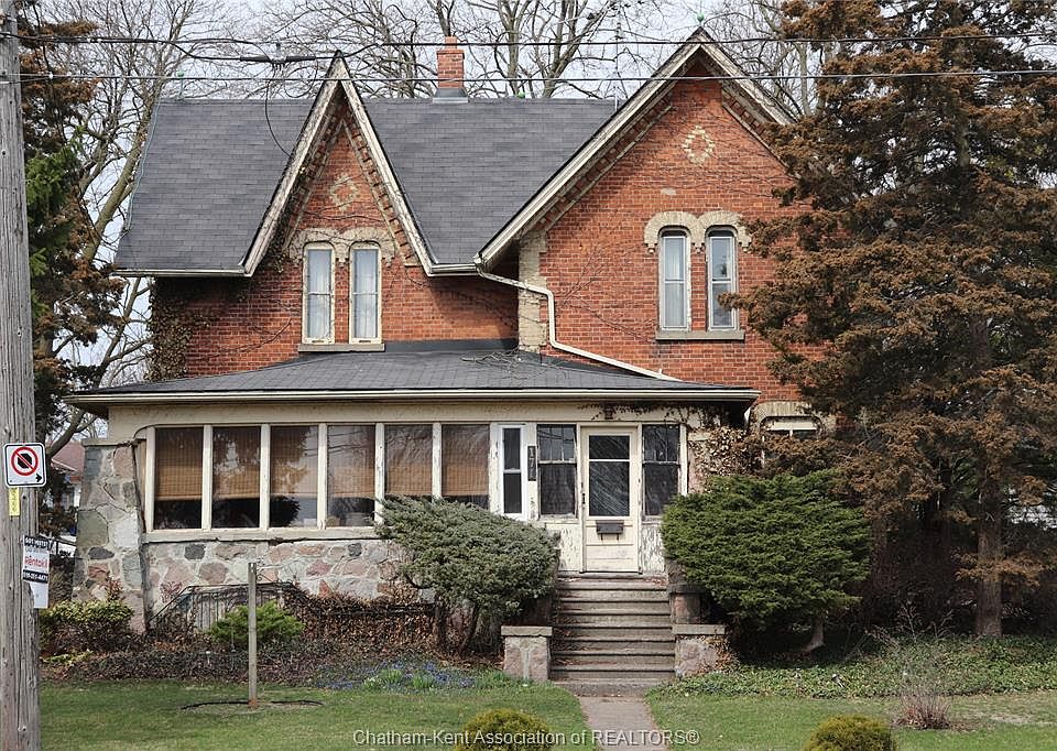 1st image of 171 Talbot St W