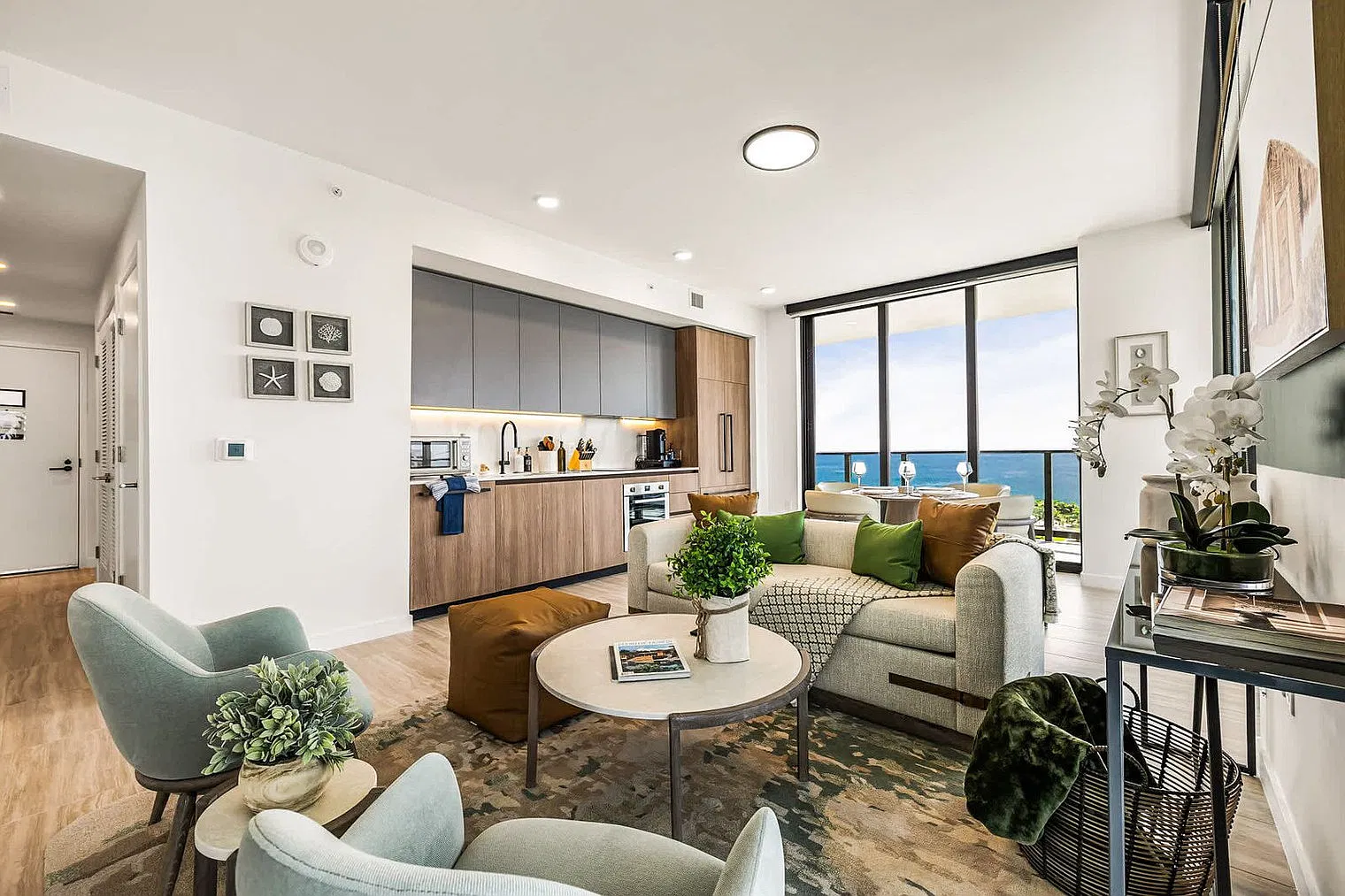 2 bed, 2.0 bath, 1517 sqft, $7,066 — Photo 1