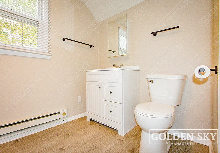 813 W Memorial Dr — Photo 7