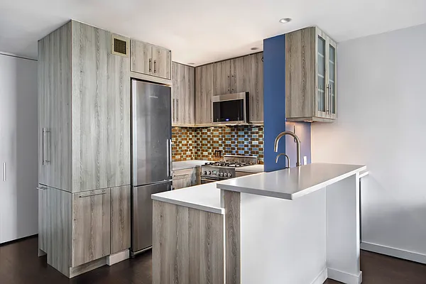 Sold by Compass | media 17