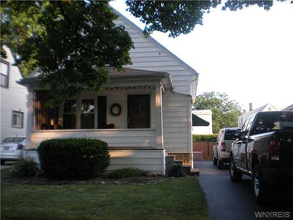 2nd image of 2953 Niagara Ave