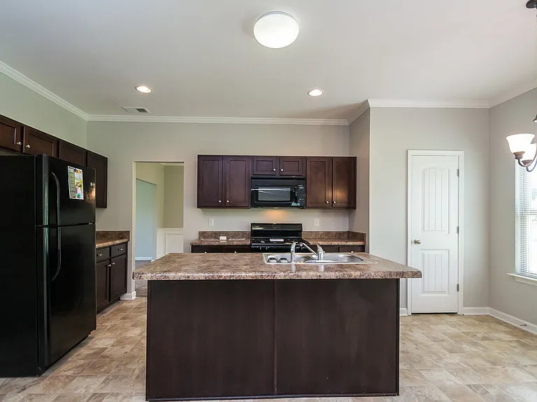 73 Hamil Ct NW — Photo 9