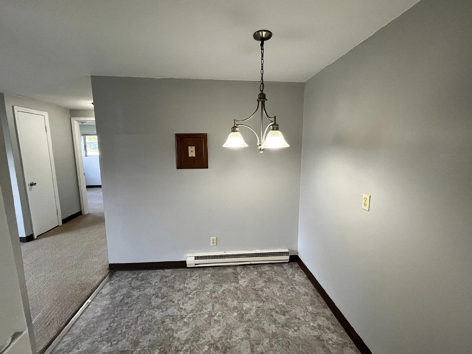 2 bed, 1.0 bath, $950 — Photo 2