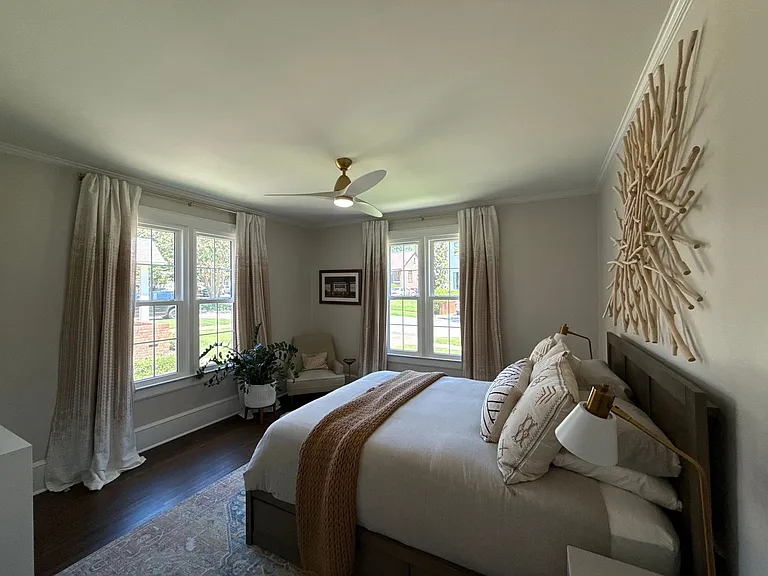 2016 Lombardy Cir — Photo 9