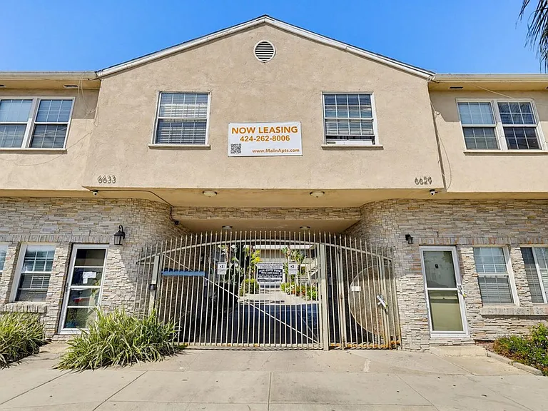 6629 S Crenshaw Blvd #15 — Photo 10