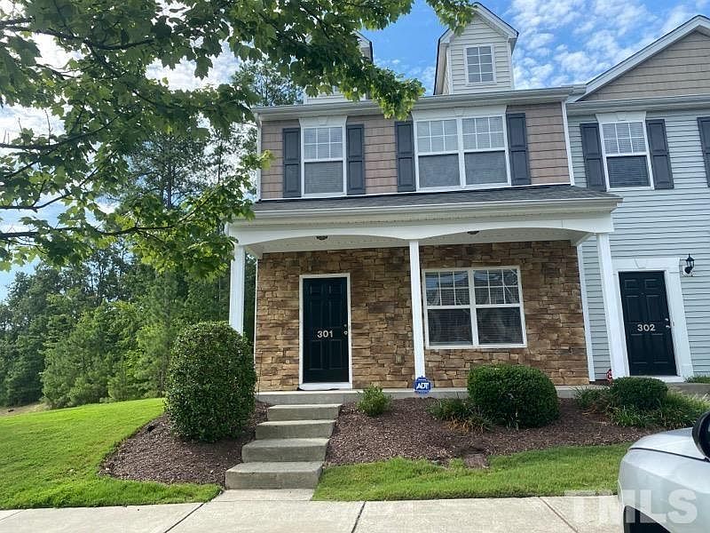 1st image of 1725 Tw Alexander Dr Unit 301