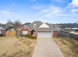 10311 E 97th Ct N, Owasso, OK 74055