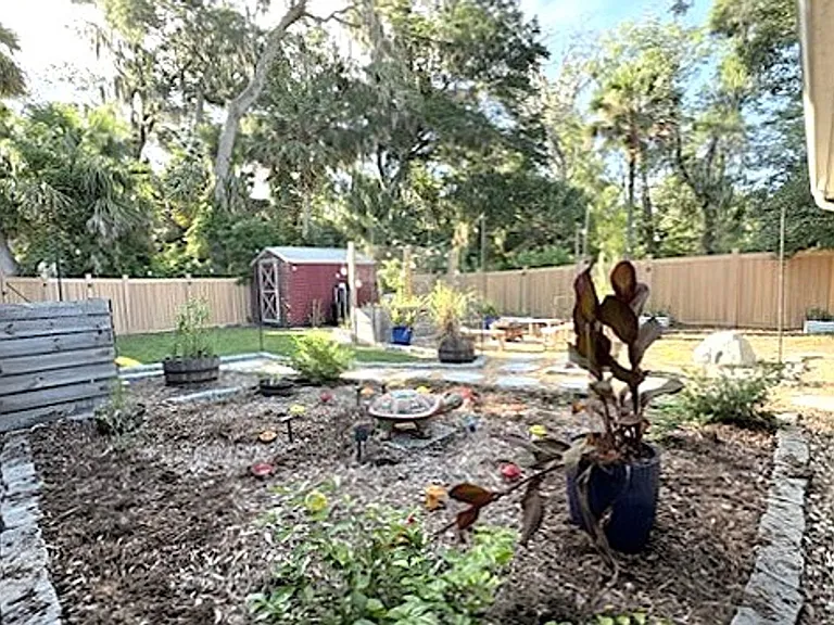 1029 Glenwood Rd — Photo 33