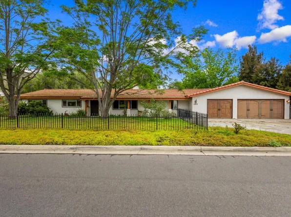 1050 Hawaii Pl, Escondido, CA 92026