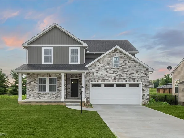 836 Buckingham Dr, Lagrange, OH 44050