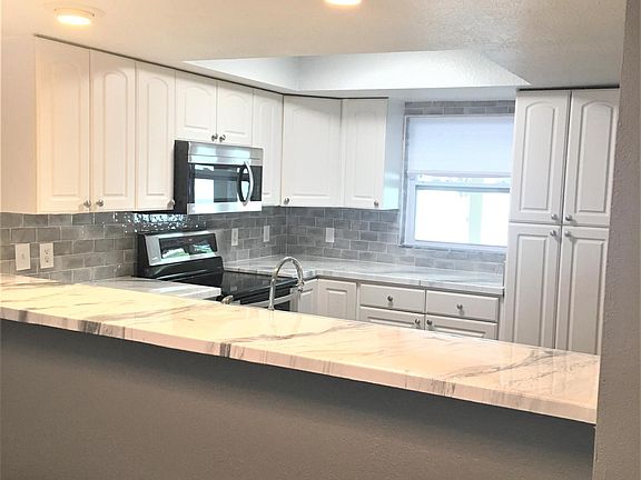 Kitchen Bar