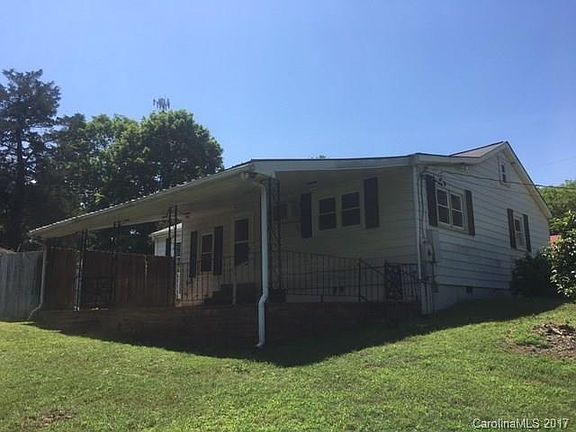 3rd image of 3250 1st Avenue Dr SE