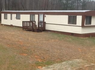 2408 Dodgetown Rd, Walnut Cove, NC 27052