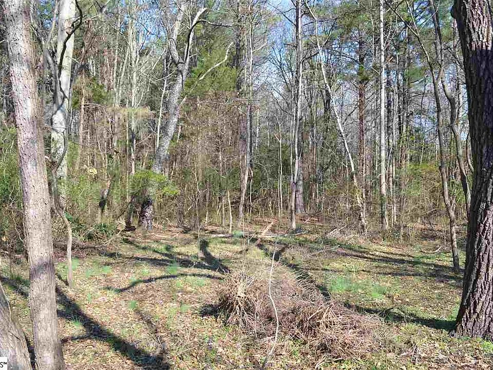 2nd image of 1210 Reedy Fork Rd
