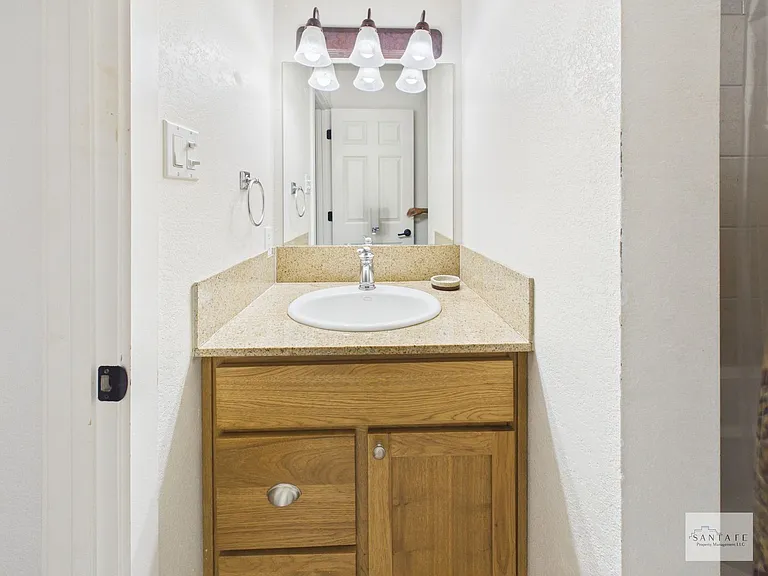 601 W San Mateo Rd #70 — Photo 21