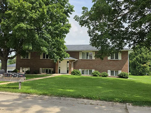 1019 N Elm St #2 Photo 1