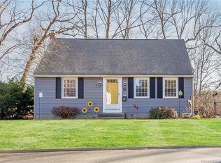 10 Sky St, Enfield, CT 06082