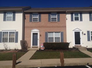 285 Greenland Dr, Lancaster, PA