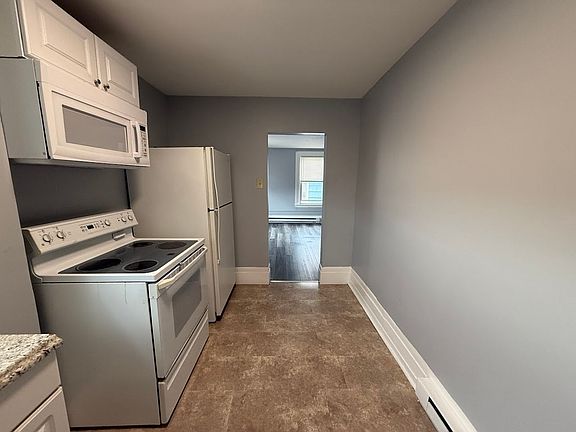 2nd image of 14-20 Amory St #3