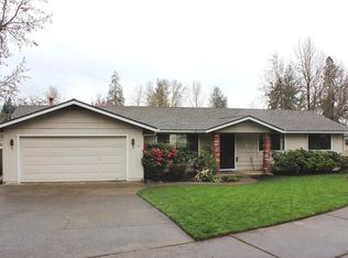 975 NE Dewey Dr, Grants Pass, OR