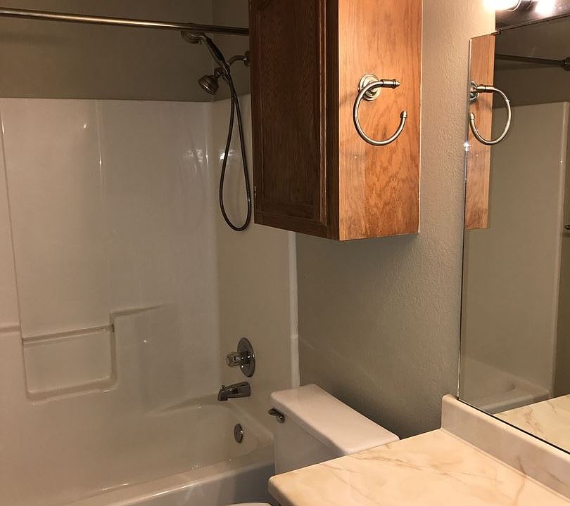 1st image of 712 NE 19th St
