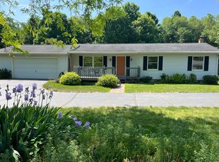 1249 W Hughes St, Marshall, MI 49068