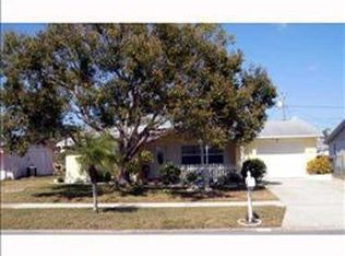 5539 Casino Dr, Holiday, FL 34690