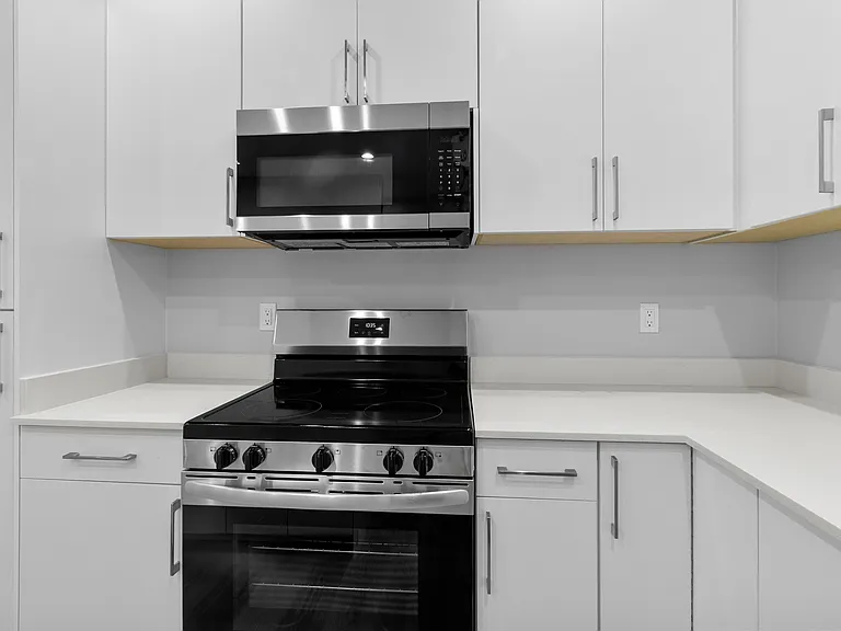 5724 Sterling Ave #106 — Photo 12