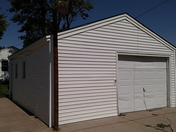 5th image of 218 W 29th St