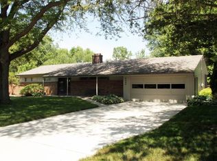 2404 Shawnee Trl, Okemos, MI 48864