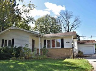 2823 Saratoga Dr, Waterloo, IA 50702