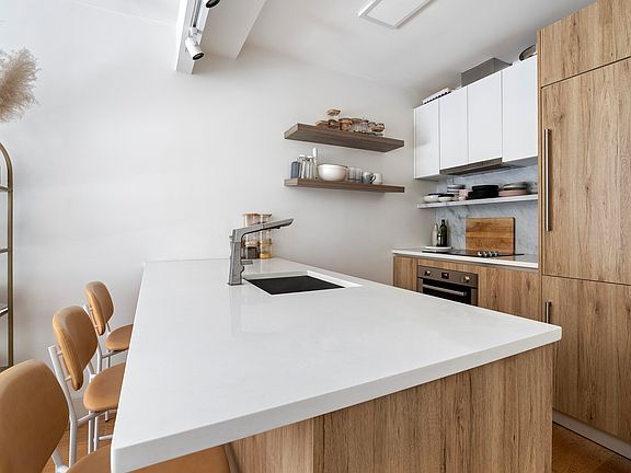 4th image of 43 Newel St #2B
