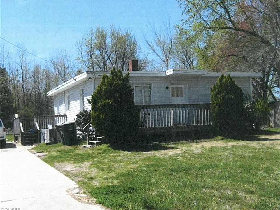 1st image of 3702 Heath St